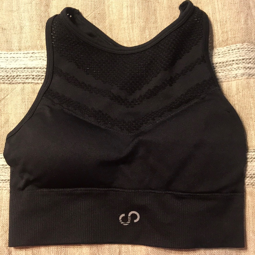Curves and combatboots seamless sports bra